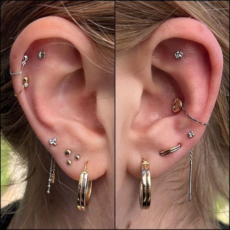 Ear Piercing Combinations, Constellation Piercings, Unique Ear Piercings, Piercing Inspo, Cool Ear Piercings, Pretty Ear Piercings, Piercings Unique, Hot Jewelry, Yellow Gold Jewelry