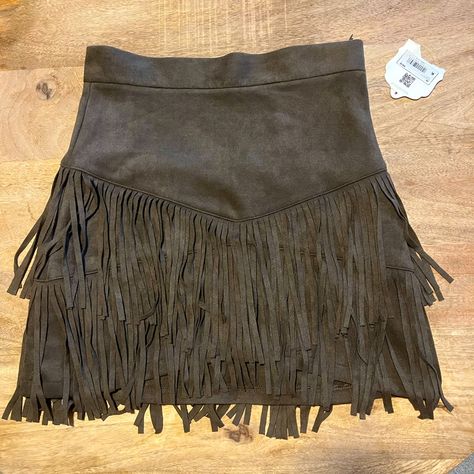 High Waisted Fringe Mini Skirt Nwt Soft And Comfortable Skirt With Side Zipper Fringe Mini Skirt, Suede Fringe Skirt, Comfortable Skirts, Fringe Skirt, Altard State, Suede Fringe, Altar'd State, Side Zipper, Mini Skirt