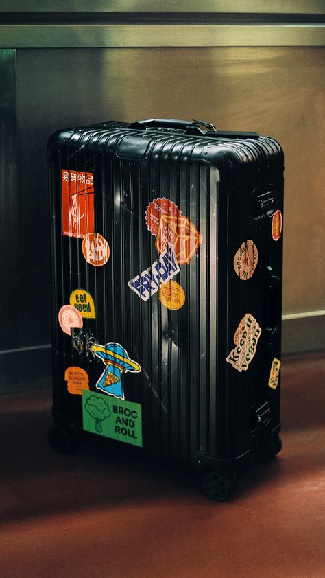 Beaten down Rimowa Essential Suitcase With Stickers, Rimowa Essential, Rimowa Luggage, Black Suitcase, Cute Luggage, Aesthetic Objects, Luggage Stickers, Story Ideas Pictures, Geek Gadgets