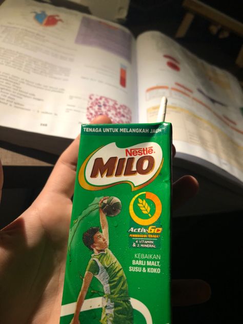 eh milo” 😉👌🏼 Milo Aesthetic, Milo Drink, Interesting Food, Aesthetic Wall, Interesting Food Recipes, Worship, High School, Collage, Drinks