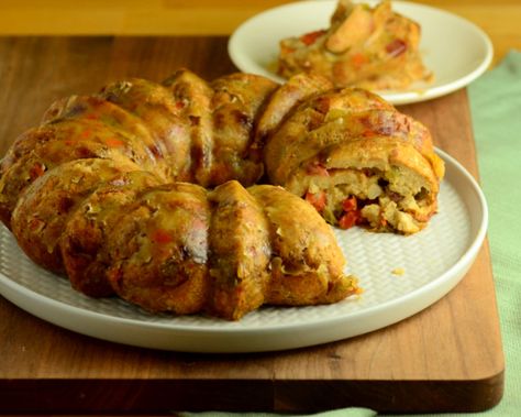 stuffing in a bundt pan Pan Stuffing Recipe, Stuffing In A Bundt Pan, Bundt Pan Stuffing, Vegetarian Stuffing Recipe, How To Make Stuffing, Bread Items, Holiday Stuffing, Bundt Pan Recipes, Vegetarian Stuffing