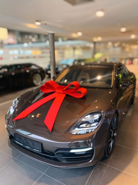 Porsche Macan Aesthetic, Porsche Panamera Aesthetic, Brown Porsche, Boxster 718, Brown Car, Gift Flowers, Porsche Taycan, Porsche Cayman, Lux Cars