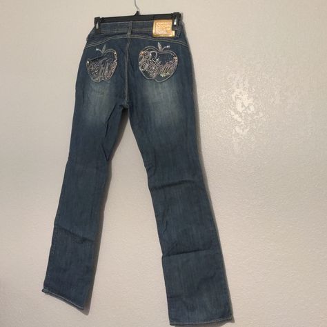 Apple Bottom Jeans Size 11/12 Blue With Gold Accents Used Jeans Are Missing Button As Pictured Easy Fix Can Buy Replacements Online From 3-10$ Worn Once In Great Condition Apple Bottom Shorts, Apple Bottom Jeans Jessica, Apple Bottom Jeans Boots With The Fur, 2000s Brands, Apple Jeans, Poshmark Clothes, 2000s Jeans, Apple Bottom Jeans, 2000s Clothing