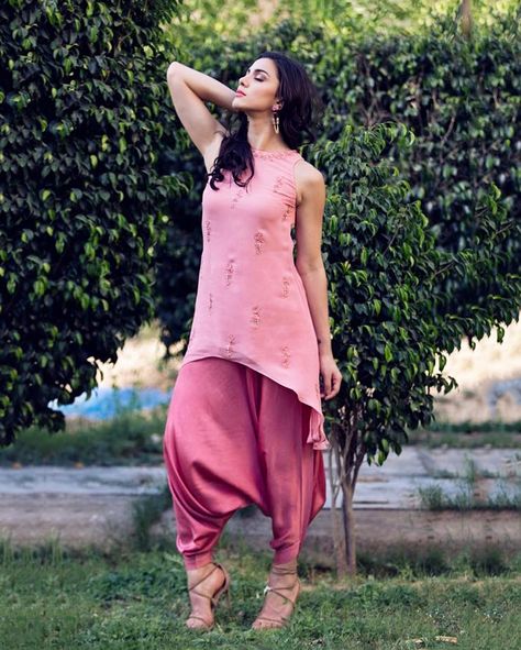 asymmetric top and cowl pants #k_anshika Cowl Pants, Fancy Frocks, Kurta Style, Lit Outfits, Asymmetric Top, Kurti Designs Latest, Modesty Fashion, Indian Couture, Classy Dress Outfits