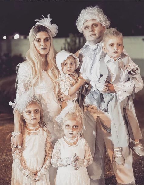 Original Halloween costume 
Family costume
Ghost Family Ghost Halloween Costumes, Ghost Princess Costume, Mummy Family Costumes, Monster Family Costumes, Spooky Family Costumes, Womens Ghost Costume, Family Ghost Costume, Ghost Family Costume, Creative Family Halloween Costumes