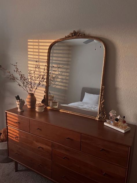 Romantic Dresser Decor, Anthropologie Mirror Dresser, Boho Dresser With Mirror, Primrose Mirror Bedroom, Dresser With A Mirror, Anthropologie Mirror On Dresser, Primrose Mirror Living Room, Living Room Dresser Decor Ideas, Dresser Decor Mirror