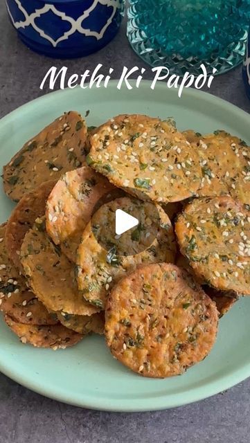 Preetha Athrey on Instagram: "Methi ki Papdi made with Whole Wheat Atta

This is an amazing snack, that can be had with Chai or made into a chaat or with aloo sabzi or achaar!! You can store this for 1 month also in an airtight container. 

There is no maida and this is made from whole wheat atta and is a great snack option ❤️ 

So do give this delicious and simple snack a try at home and follow my channel for more such easy-to-make delicious recipes and like, share and comment 😍

Ingredients:

* 1 1/2 cup whole wheat atta
* 1 cup methi
* 1 tsp ajwain
* 1/2 tsp hing
* 1 tsp haldi
* 1-2 tsp chilli pdr
* 1 large tsp dhania pdr
* Salt to taste
* 2 tsp chilli flakes
* 2-3 tsp hot oil
* Water to make the dough
* 2-3 tsp sesame seeds (white til)
* Oil for frying

Instructions:
1. Wash and chop Easy Chaat Recipes, Maida Recipes Snacks, Easy Snacks To Make At Home Simple, Papdi Chaat Recipe, Aloo Sabzi, Fire Recipes, Papdi Chaat, Fire Food, Chaat Recipe