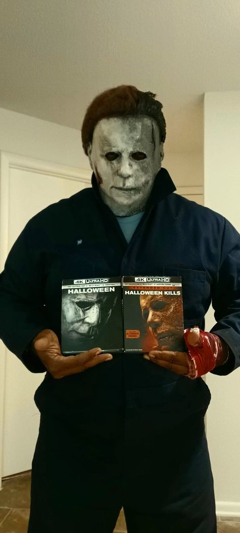 Michael Myers Halloween Kills, Cosplay 2022, Michael Meyers Halloween, Halloween Kills, Michael Meyer, Slasher Movies, Horror Movie Art, Michael Myers Halloween, Horror Characters