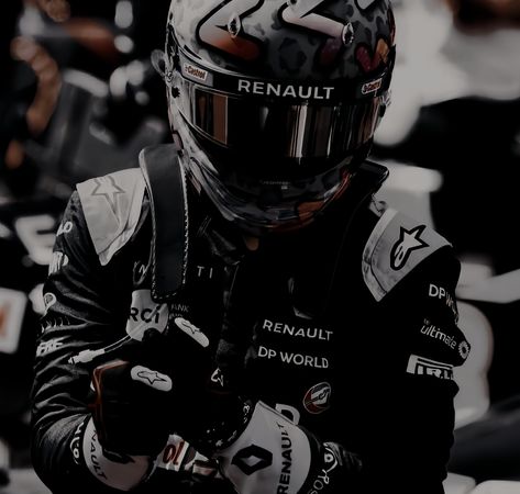 Aes. #aesthetic #formula1 #f1 #spotify Race Car Driver Aesthetic, F1 Icons, Noah Slade, F1 Aesthetic, F1 Pictures, Skyline Gtr R34, Dirty Air, Car Racer, Sports Aesthetic