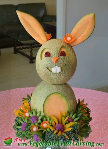 Easter Bunny Cantaloupe Fruit Centerpiece Easter Bunny Centerpiece, Party Fruit, Deco Fruit, Fruits Decoration, Fruit Creations, Decorações Com Comidas, Watermelon Carving, Fruit And Vegetable Carving, Fruit Displays