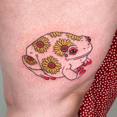 Flower Frog Tattoo, Thanks For The Treat, Frog Tattoo, Mushroom Tattoos, Frog Tattoos, Flower Frog, Skin Art, Paw Print Tattoo, Skull Tattoo