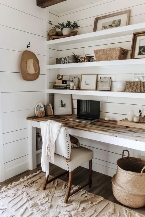 Modern Farmhouse Home Office Design Ideas Home Office Modern Farmhouse Style, Home Office Rustic Modern, Modern Farmhouse Craft Room, Home Office Inspiration Farmhouse, Small Cozy Office Ideas, Small Farmhouse Office, White And Brown Office, Rustic Office Decor Ideas, Coastal Farmhouse Office