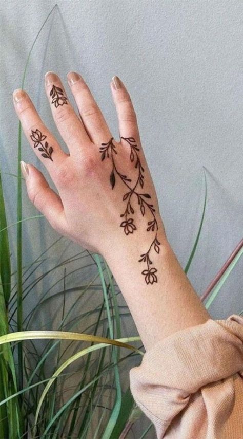 Henna Designs Easy Hand, Henna Design Ideas, Tattoo Mehndi, Eid Mehndi, Bridal Mehandi, Henna Wedding, Eid Mehndi Designs, Simple Tattoo, Henna Designs Easy