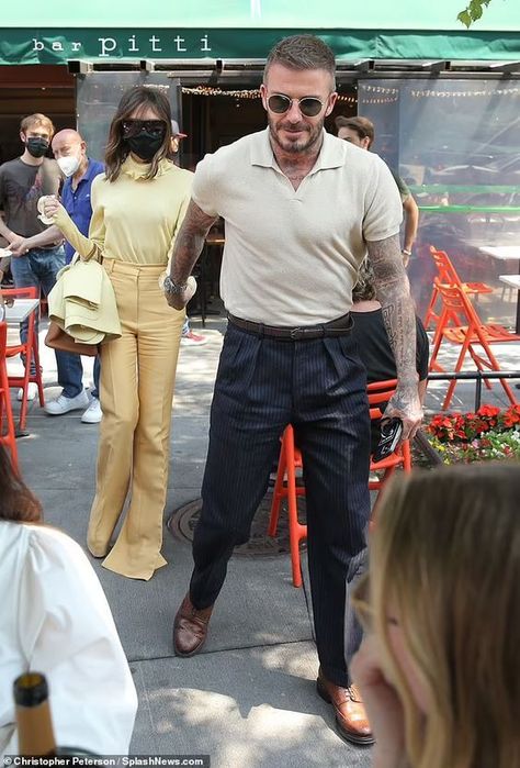 David Beckham 2023 Style, David Beckham Style Outfits 2024, David Beckham Victoria Beckham, Grown Man Outfits, David Beckham 2023, Beckham Suit Style, David Beckham 2024, Gentelmen Photography, Beckham Style Outfits