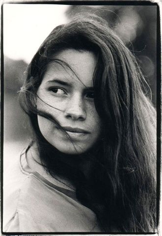 Natalie Merchant | Lovely Ladies Natalie Merchant, Mazzy Star, Movie Moments, Scorpio Woman, Women In Music, Wild Woman, Alternative Rock, Female Singers, Famous Faces