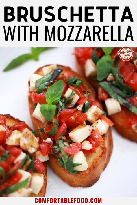 Bruschetta Recipe Mozzarella, Bruschetta With Mozzarella, Easy Crostini, Tomato Basil And Mozzarella, Mozzarella Appetizers, Beef Empanadas Recipe, Tomato Appetizers, Bruschetta Appetizer, Mozzarella Recipe