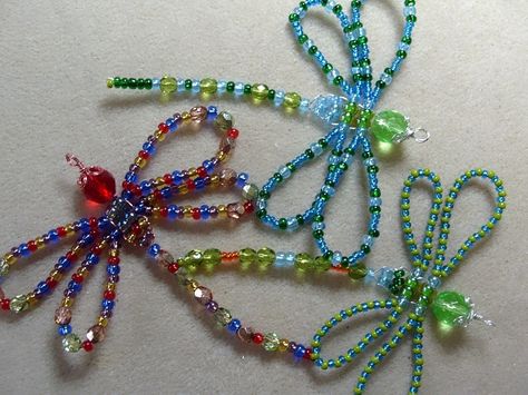 Beaded dragonflies Beaded Dragonflies, Crystal Suncatchers Diy, French Beading, Bead Animals, Beaded Dragonfly, Pulseras Diy, Buy Bead, Bracelets Diy, Crystal Suncatchers