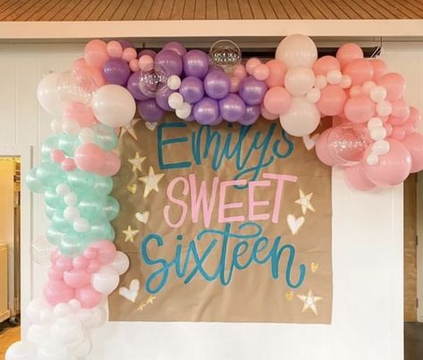 Sweet 16 Banner Ideas, Sweet 16 Banner, Halloween Treat Baskets, Painted Banner, Birthday Signs, Painted Backdrops, Birthday Basket, 30th Party, Birthday Banner Design