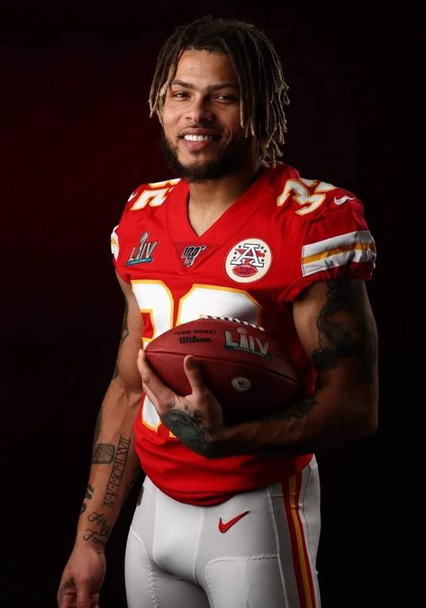 Tyrann Mathieu ❤ Love his smile Tyrann Mathieu, His Smile, New Orleans Saints, New Orleans, Love Him, Christmas Sweaters, That Look, Quick Saves