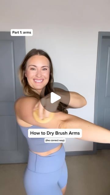 Dr. Lindsey Schmidt on Instagram: "Dry Brushing Info ⬇️  Comment PREP and I’ll message you how to prep those lymph nodes to get the best depuffing results and the @milliewellness dry brush I have created and use!  ➡️ This is part 1 of our Dry Brush series, be sure to follow along on @drlindseyschmidt and @milliewellness to catch all the tutorials!  ✨ Dry brushing is a wellness practice that involves using a natural-bristle brush to gently massage and exfoliate the skin. This technique offers various benefits, such as promoting circulation, stimulating the lymphatic system, and aiding in the removal of dead skin cells. Additionally, dry brushing is believed to contribute to smoother skin, reduced cellulite appearance, and an overall rejuvenating effect.  ✨ Originating from ancient Ayurvedic Dry Brushing Pattern, How To Do Dry Brushing, Dry Brushing Tutorial, How To Dry Brush Skin Video, Dry Brushing Video, How To Dry Brush Skin, Dry Brushing Before And After, Dry Brushing Technique, How To Dry Brush