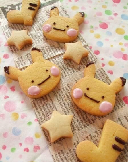 Pikachu cookies Pastel Cupcakes, Kawaii Dessert, Kawaii Cooking, ดินปั้น Polymer Clay, Cute Baking, Japanese Candy, Deilig Mat, Kawaii Food, Cute Cookies