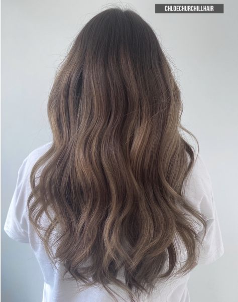 Super Loose Curls, Waves At The End Of Hair, Light Wave Hairstyles, Beach Wave Hair Styles Half Up, Subtle Layers Long Hair Wavy, Beach Curls Brown Hair, Beach Waves Hair Brown, Soft Natural Waves, Natural Waves Long Hair