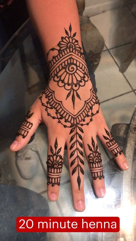 Small Henna Tattoos, Small Henna Designs, Henne Tattoo, Cute Henna Designs, Cute Henna Tattoos, Henna Style Tattoos, Small Henna, Cute Henna, Henna Inspired Tattoos