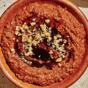 Nz Recipes, Assyrian Food, Muhammara Recipe, Moroccan Bread, East Recipes, Arab Food, Best Dip Recipes, Gosht Recipe, Arabian Food