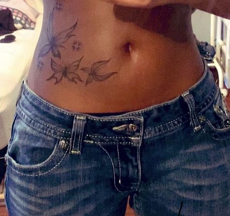 Pelvis Tattoos Women Large, Side Of Stomach Tattoo For Women, Angel Tattoos, Girly Tingz, 4 Tattoo, Tattoos For Black Skin, Current Obsession, Pretty Tattoos For Women, Dope Tattoos For Women