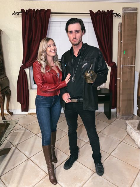 Captain Hook Halloween Costume, Halloween Couple Ideas, Hook Once Upon A Time, Captain Hook Costume, Cute Couples Costumes, Halloween Couple, Couple Ideas, Hook And Emma, Cute Couple Halloween Costumes