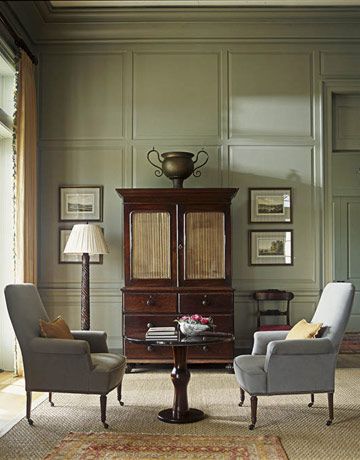 Designer Phoebe Howard: “This soft green (Benjamin Moore’s Aganthus Green) has a wonderful mossy quality. It feels like a cool walk through a deeply shaded woods. I like the way it grounds a room. Anything looks good against it — blues, reds, corals, browns. How can you do better than a color found in nature?” Benjamin Moore Gray, Farrow And Ball Paint, Favorite Paint Colors, Green Paint Colors, Grey Home Decor, Best Paint Colors, Living Room Green, Green Rooms, Classic Interior