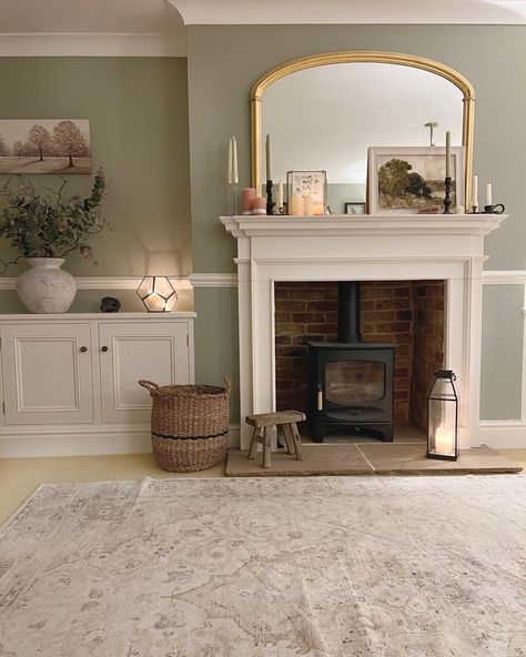 Wood Burner Fireplace, Log Burner Living Room, Lounge Room Styling, Mantel Decor Ideas, White Fireplace, Living Room Decor Fireplace, Bedroom Fireplace, Cosy Living Room, Mantel Decor