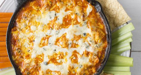 easy-buffalo-chicken-dip-recipe Chicken Dip Recipes, Buffalo Chicken Recipes Easy, Baked Buffalo Chicken Dip, Easy Buffalo Chicken Dip, Wing Dip, Blue Cheese Chicken, Buffalo Chicken Nachos, Easy Buffalo Chicken, Buffalo Chicken Recipes