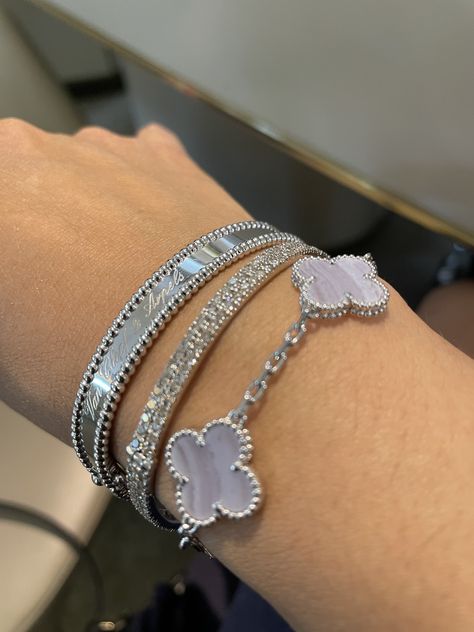 Van Cleef Bracelet Silver, Silver Bracelet Stack, Girly Bracelets, Silver Watches Women, Wrist Jewelry, Luxe Jewelry, Jewelry Bracelets Silver, Bracelets Set, Dope Jewelry