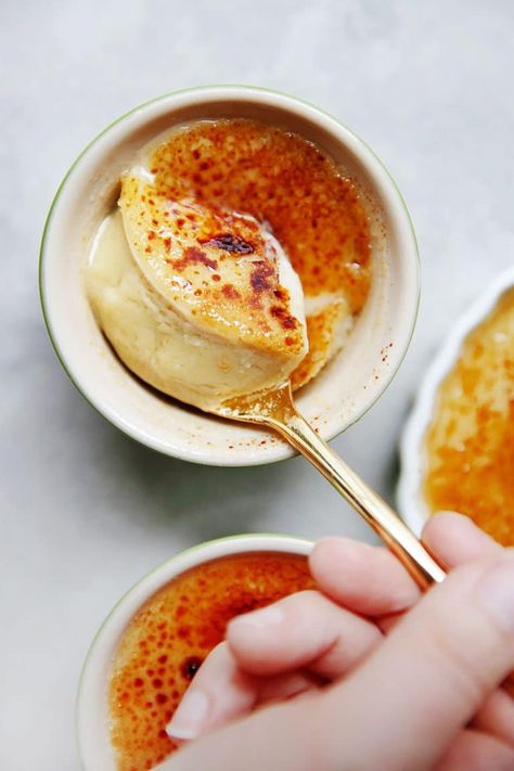 Dairy free creme brûlée almond milk Coffee Creme Brulee, Cream Brulee, Lexi's Clean Kitchen, Brulee Recipe, Creme Brulee Recipe, Creme Brûlée, Burnt Sugar, Creme Dessert, Dairy Free Dessert