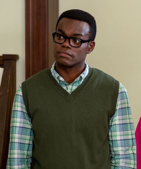 A Guide To The New Humans In The New Season Of The Good Place #refinery29 https://www.refinery29.com/en-gb/2019/10/8558534/who-are-the-four-humans-actors-the-good-place#slide-4 The Good Place Chidi, Chidi Anagonye, Manny Jacinto, Boy Walking, The Poem, The Poet, People Running, Kristen Bell, Human Behavior