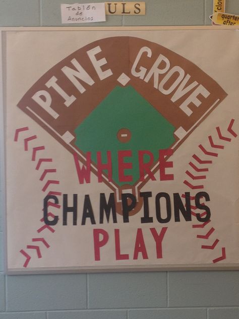 Baseball Theme Classroom, Football Bulletin Boards, Baseball Classroom, Sports Bulletin Boards, Physical Education Bulletin Boards, Sport Themed Crafts, School Sports Theme, Pta Membership, March Reading