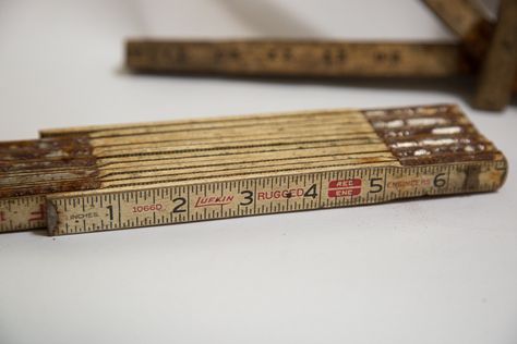 Garden Tools Decor, Corningware Vintage, Antique Hand Tools, Wooden Ruler, Vintage Hand Tools, Vintage Kitchen Utensils, Vintage Appliances, Antique Tools, Antique Glassware