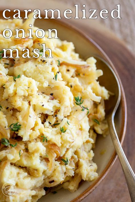 These Caramelized Onion Mashed Potatoes are the perfect balance between simplicity and indulgence. The velvety, buttery, creamy mashed potatoes are infused with rich, sweet-savory caramelized onions and a sprinkle of thyme. Giving you a side dish with the warmth and comfort that good food brings. So whether you're gearing up for a festive holiday feast, a hearty Sunday roast, or a simple midweek meal with chicken or steak, this recipe is your ticket to comfort-food heaven. Mashed Potatoes And Onions, Carmelized Onion Mashed Potatoes Recipe, Mashed Potatoes With Onions, Carmalized Onion Mashed Potatoes, Caramelized Onion Mashed Potatoes, Onion Mashed Potatoes, Meal With Chicken, Potatoes Dishes, Garlic Mashed Potatoes Recipe