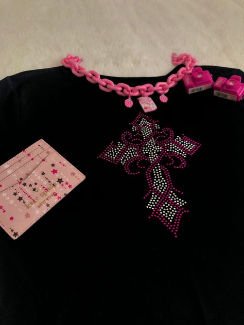 Custom rhinestone Y2K cyber cross Top PURCHASE DEADLINES IN ORDER TO RECEIVE IT BEFORE CHRISTMAS ARE AS FOLLOWS:  Hoodies: December 15th Tops: December 13th Jewelry: December 15th ‼️ NOW AVAILABLE IN CROP TOPS OR REGULAR T-SHIRTS ‼️ PLEASE REFER TO THE GILDAN SIZE CHART FOR SIZING ON REGULAR T-SHIRTS ⚠️READ DESCRIPTION FULLY⚠️ Made-to-order listing Price breakdown: Wild Fable Brand Tee or Men's Gildan T-Shirt 500-700+ rhinestones= $3.21+ Material for template: $6 Heat transfer tape: $2.29 mail s Diy Rhinestone Shirt, Y2k Rhinestone, Rhinestone Outfit, Diy Crop Top, Diy Pants, Custom Rhinestone, Hoodie Diy, Rhinestone Shirts, Rhinestone Top