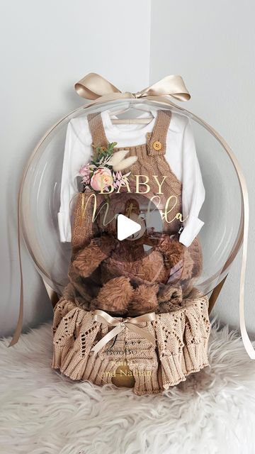 Bear Inside Balloon, Hot Air Balloon Hamper, Bo Bo Balloon, Baby Shower Ideas For Boys Gifts, Hot Air Balloon Baby Shower Gift, Baby Shower Gifts For Girl, Balloon Box Ideas, Gift In Balloon, Baby Welcome Ideas