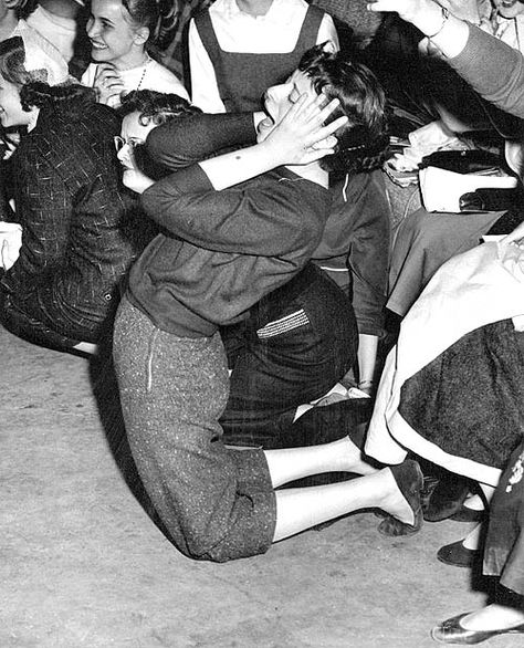 fans screaming over Pat Boone.1957 Rammstein Concert, Concert Crowd, Pat Boone, Ricky Nelson, Crazy Fans, Body Poses, Past Life, Popular Culture, Historical Photos