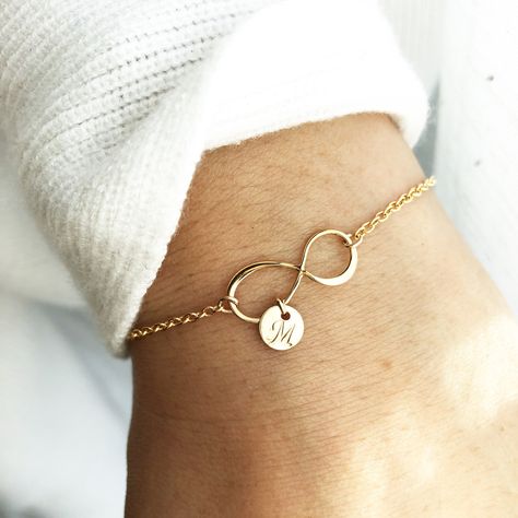 Gift For A Best Friend, Mothers Gifts, Gold Bracelet Simple, Latest Bracelets, Block Font, Medical Jewelry, Mothers Bracelet, Bracelet Initial, Star Charm Necklace