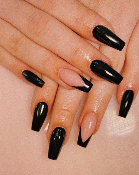 Black And Blue Nails, Short Coffin Nails Designs, Prom Nails Silver, Bridesmaids Hair, Black Acrylic Nails, Spring Acrylic Nails, Ombre Nails Glitter, Short Coffin Nails, Simple Gel Nails