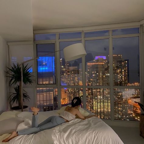 @kkadencemarie Nyc Penthouse Aesthetic, New York Penthouse Aesthetic, Aesthetic Penthouse, Penthouse Apartment Aesthetic, City Apartment Aesthetic, Penthouse Room, Penthouse Aesthetic, Penthouse Bedroom, New York Bedroom