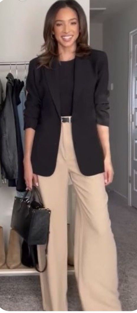 Black And Cream Outfits Classy, Womens Beige Outfit, Spring Outfits Dinner Casual, Beige Pants Business Outfit, Wide Leg Trousers With Blazer, Old Money Aesthetic Outfit Dinner, Blazer With Trousers Women, Wide Leg Pants Outfit With Jacket, Beige Wide Leg Pants Outfit Winter