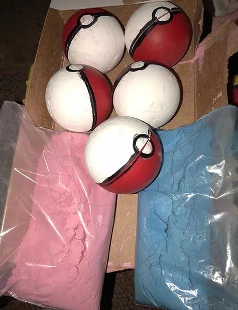 Catch a pokemon for gender reveal idea Bath Bomb Gender Reveal, Easter Gender Reveal, Gender Reveal Pinata, Gender Reveal Cards, Pokemon Decor, Simple Gender Reveal, Creative Gender Reveals, Pregnancy Gender, Gender Reveal Party Games