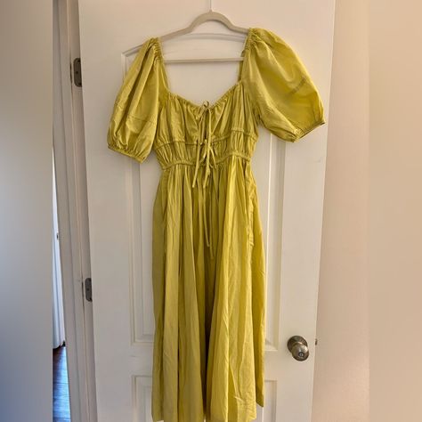 + Nwot + Size Small + Puffed Sleeves + Corset Style Top + Yellow (Has A Green Tint To It) + Please Message With Any Questions :) Womens Worth, Corset Style Tops, Corset Style, Puffed Sleeves, Gold Yellow, Bump, Puff Sleeve, Maxi Dress, Size Small