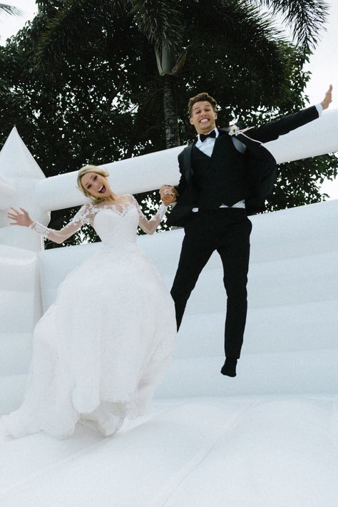 This Couple Had a Giant Bouncy Castle at Their Wedding, and the Photos Are SO Fun! Aesthetic Wedding Ceremony, Wedding Ceremony Ideas, Aesthetic Wedding, Unity Ceremony, Sand Ceremony, Bouncy Castle, Ceremony Ideas, Castle Wedding, Indoor Wedding