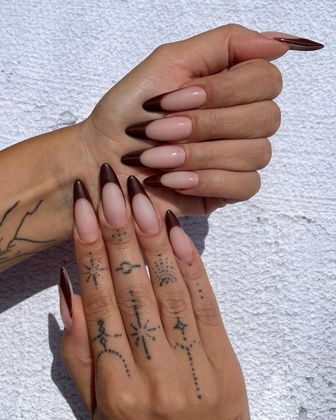 Fall Brown Nails 2024 25 Ideas: The Ultimate Guide to Trending Designs Brown Chrome Nail, Autumn Brown Nails, Fall Brown Nails, Brown Chrome Nails, Chrome Nail Ideas, Brown Chrome, Fresh Manicure, Brown Acrylic Nails, Brown Nails Design